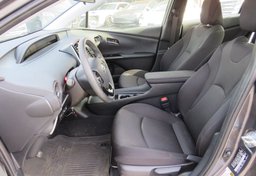 2022 Toyota Prius - Image 27