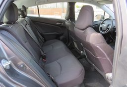 2022 Toyota Prius - Image 32