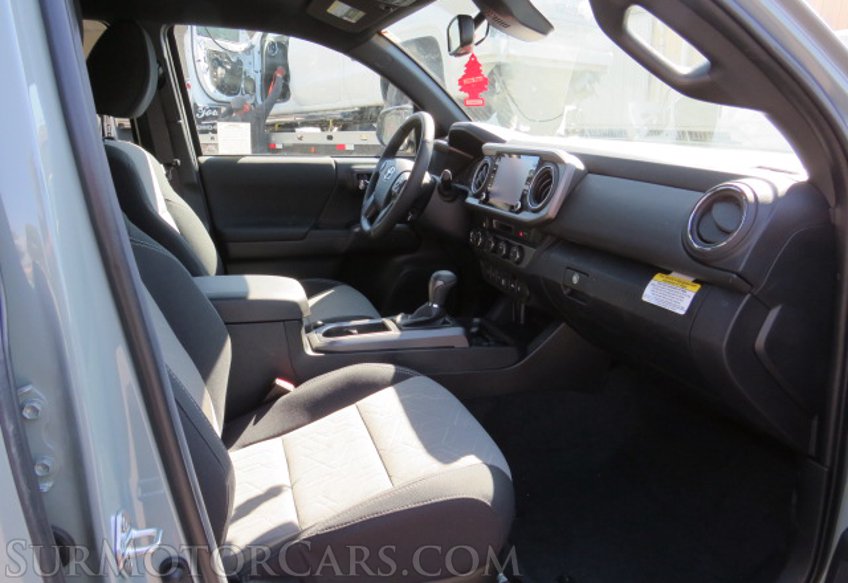 2022 Toyota Tacoma 4WD - Image 30