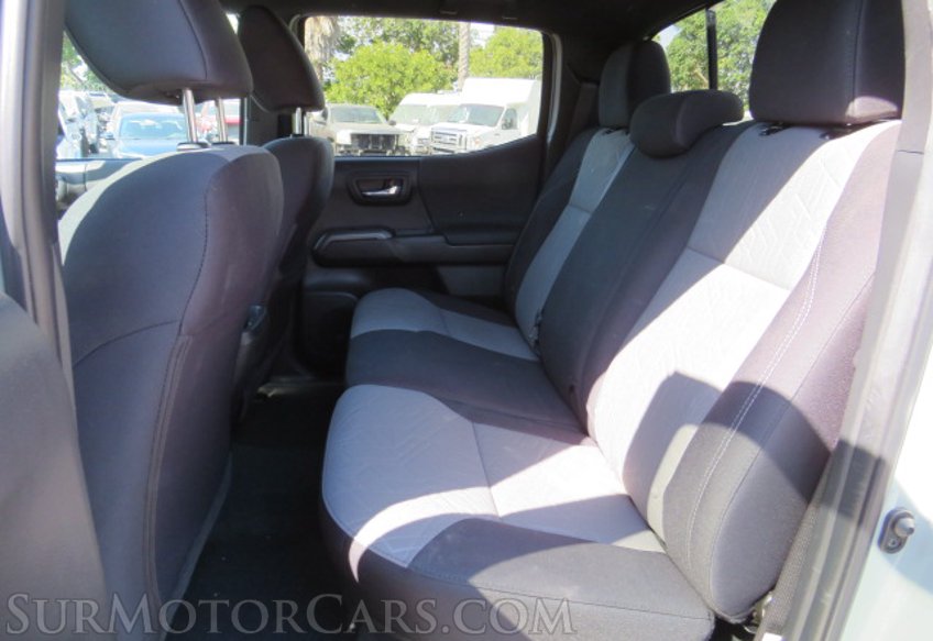 2022 Toyota Tacoma 4WD - Image 33