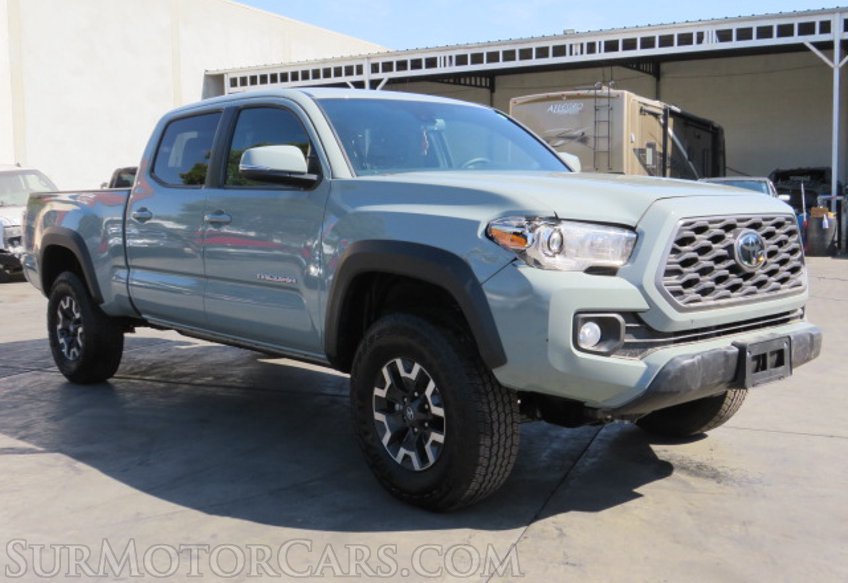 2022 Toyota Tacoma 4WD - Image 3