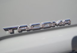 2022 Toyota Tacoma 4WD - Image 23