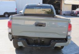 2022 Toyota Tacoma 4WD - Image 12