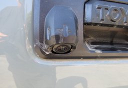 2022 Toyota Tacoma 4WD - Image 21