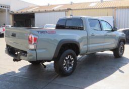 2022 Toyota Tacoma 4WD - Image 9