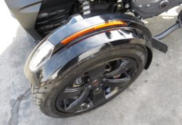 2020 Can-Am SPYDER ROADSTER F3-S/F3-S SPECIAL SERIES - Image 18