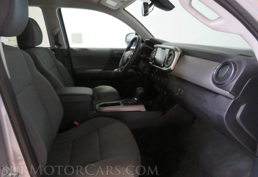 2021 Toyota Tacoma - Image 32