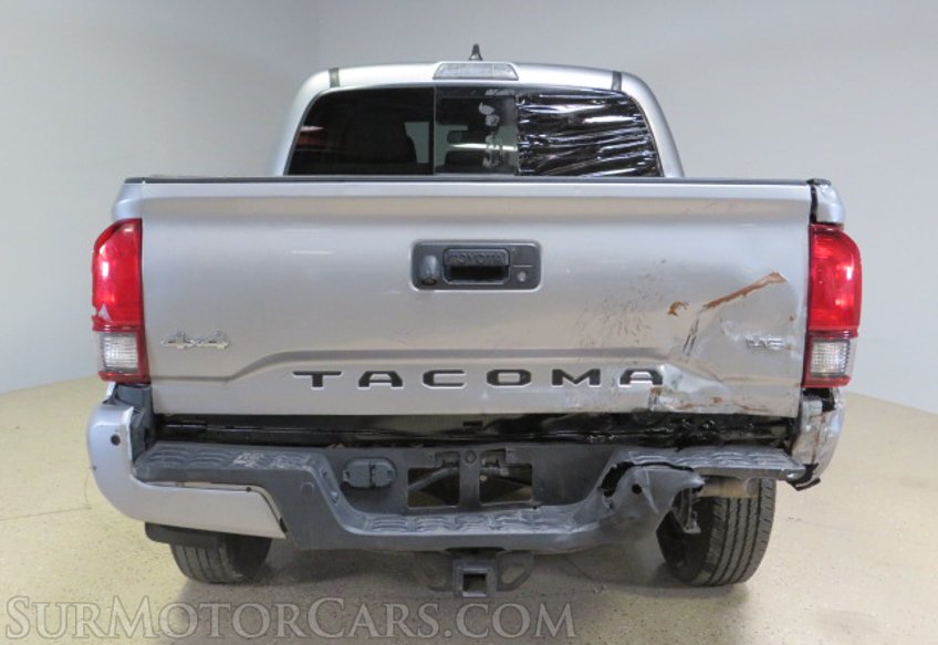 2021 Toyota Tacoma - Image 12