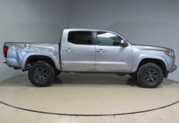 2021 Toyota Tacoma - Image 6