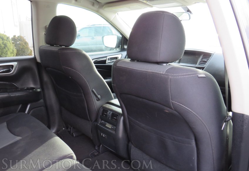 2019 Nissan Pathfinder - Image 30