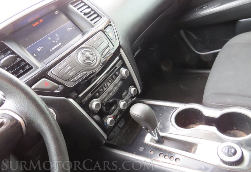 2019 Nissan Pathfinder - Image 32