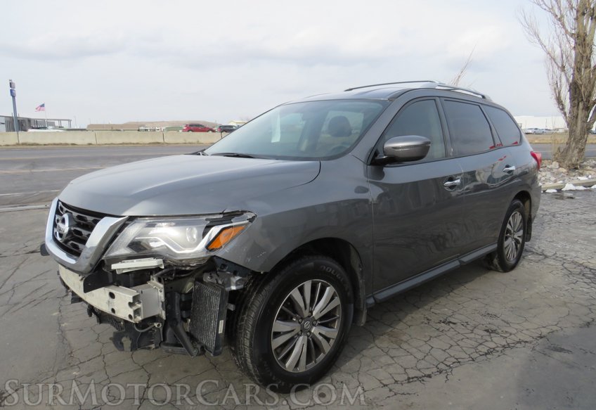 2019 Nissan Pathfinder - Image 4