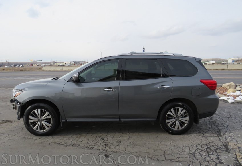 2019 Nissan Pathfinder - Image 10