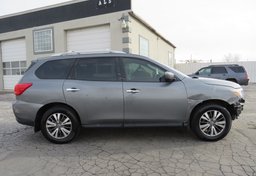 2019 Nissan Pathfinder - Image 9