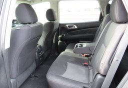 2019 Nissan Pathfinder - Image 27