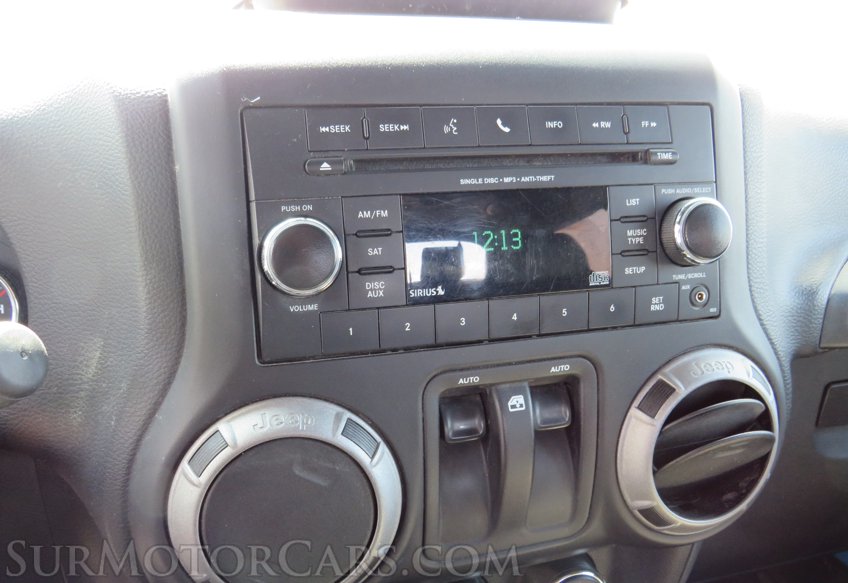 2017 Jeep Wrangler - Image 28