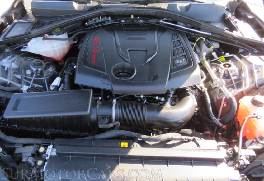 2020 Alfa Romeo Giulia - Image 45