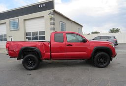 2019 Toyota Tacoma 4WD - Image 10