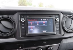 2019 Toyota Tacoma 4WD - Image 38