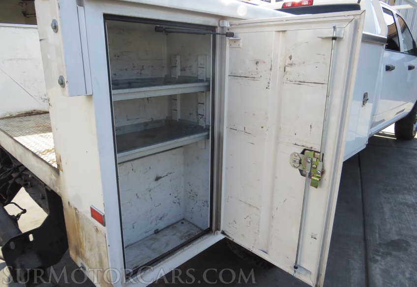 2017 Ram 3500 Chassis Cab - Image 14