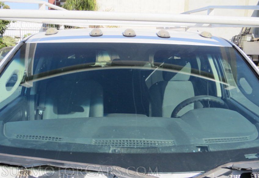 2017 Ram 3500 Chassis Cab - Image 18