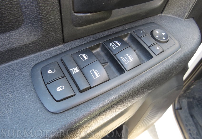 2017 Ram 3500 Chassis Cab - Image 45