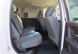 2017 Ram 3500 Chassis Cab - Image 32