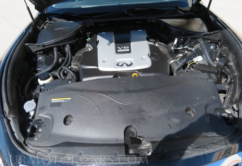 2017 Infiniti Q70 - Image 57