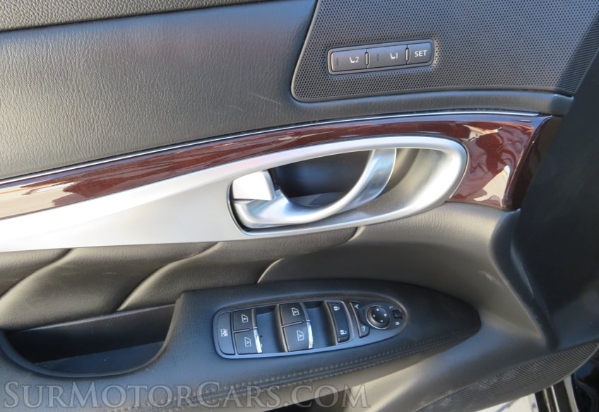 2017 Infiniti Q70 - Image 43