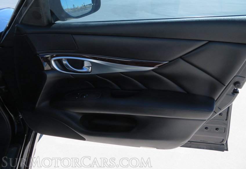 2017 Infiniti Q70 - Image 52