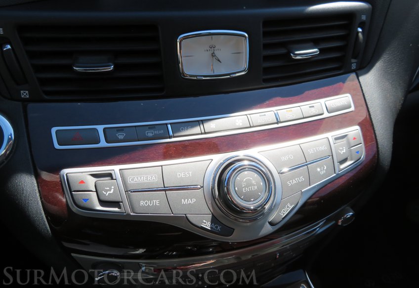 2017 Infiniti Q70 - Image 41