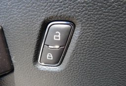 2020 Ford F-150 - Image 46