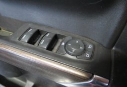 2020 Chevrolet Silverado 1500 - Image 37