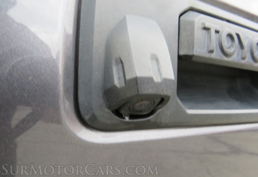 2021 Toyota Tacoma 4WD - Image 17