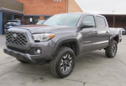 2021 Toyota Tacoma 4WD - Image 4
