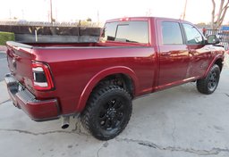 2022 Ram 2500 4x4 Laramie - Image 8