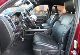 2022 Ram 2500 4x4 Laramie - Image 23