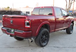 2022 Ram 2500 4x4 Laramie - Image 6