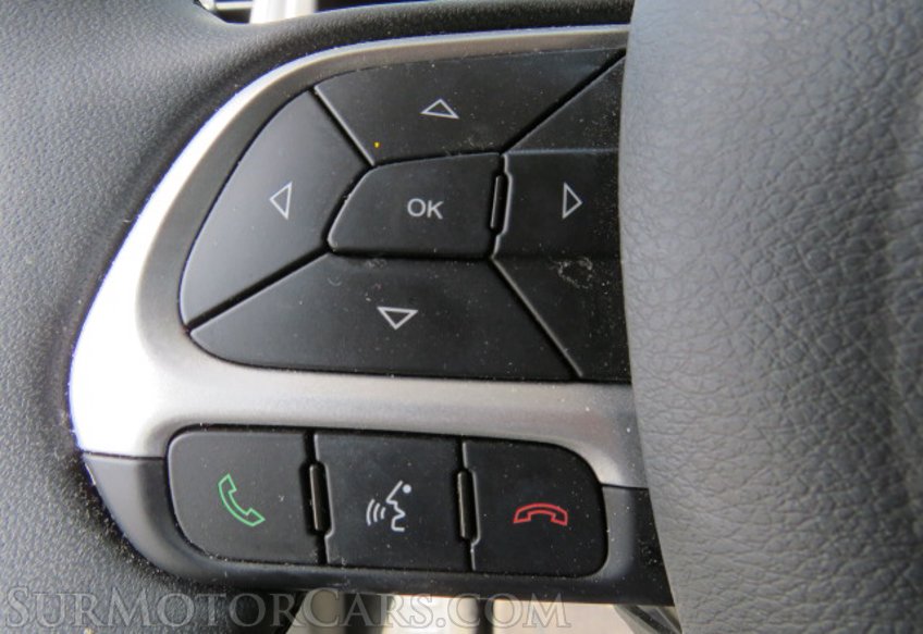 2020 Jeep Renegade - Image 40