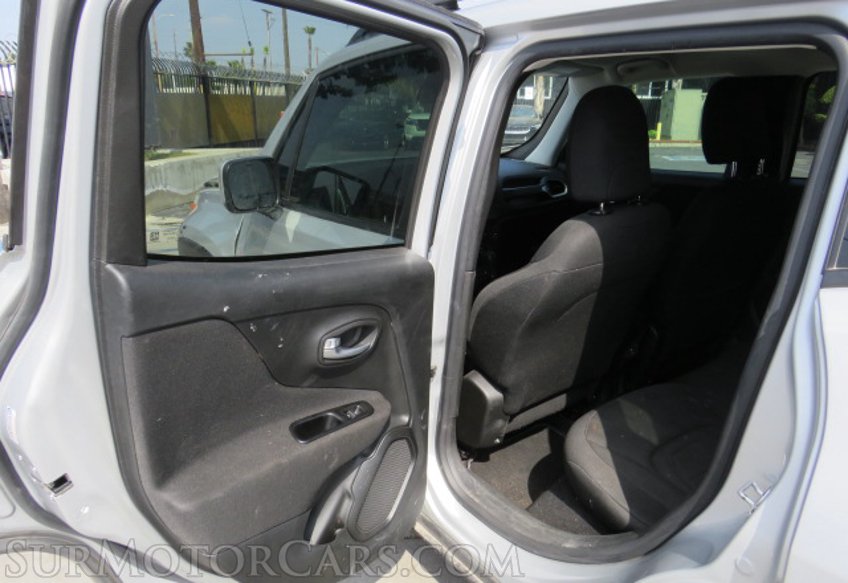 2020 Jeep Renegade - Image 21