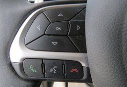 2020 Jeep Renegade - Image 40