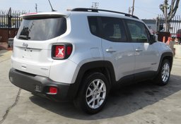 2020 Jeep Renegade - Image 10