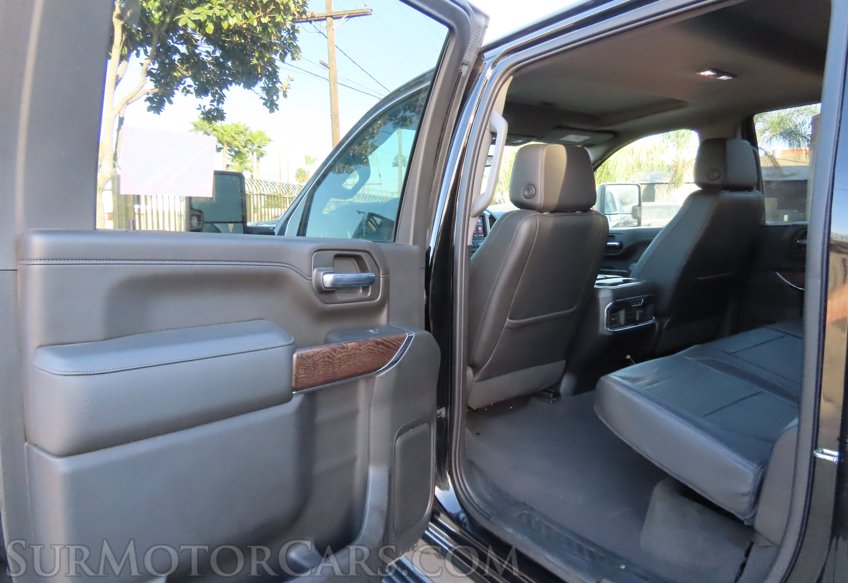 2023 GMC Sierra 3500HD - Image 31