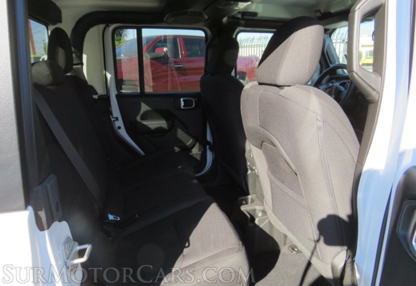 2022 Jeep Gladiator - Image 26