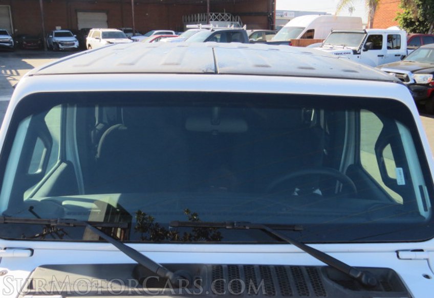 2022 Jeep Gladiator - Image 14