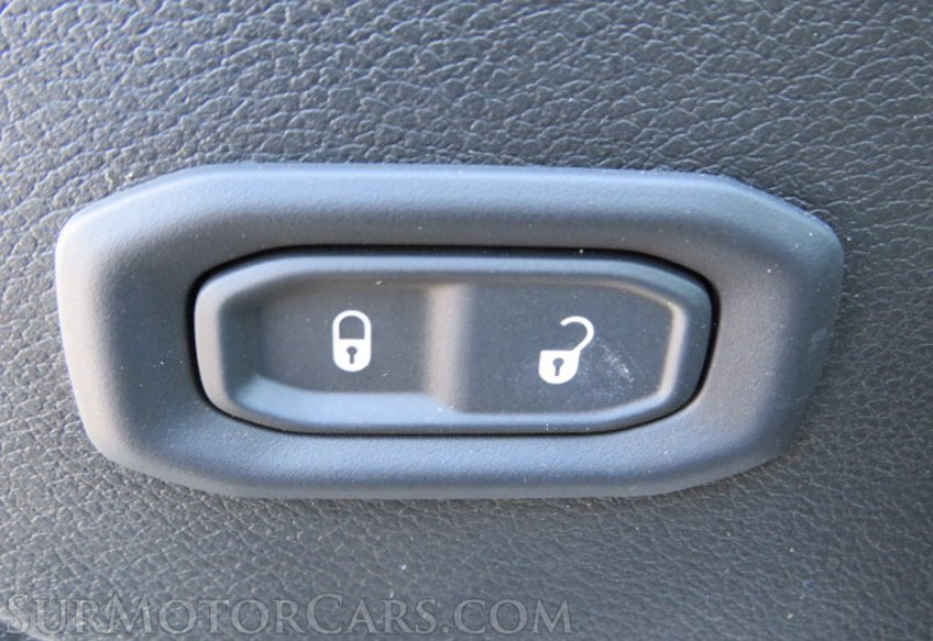 2022 Jeep Gladiator - Image 39