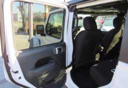 2022 Jeep Gladiator - Image 20