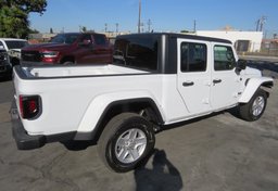 2022 Jeep Gladiator - Image 10