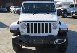 2022 Jeep Gladiator - Image 12