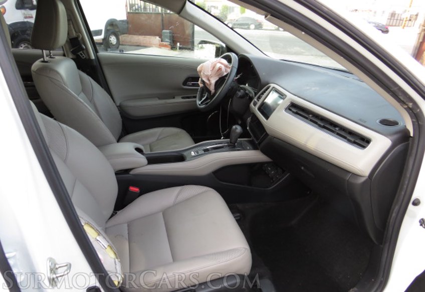 2017 Honda HR-V - Image 28